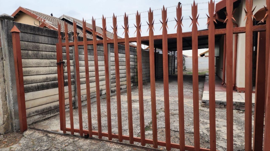 3 Bedroom Property for Sale in Meriteng North West